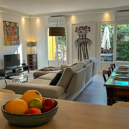 فيلة La Corne Dor - Spacious 2-level With Air Conditioning, Terrace And Pool فيليوفرُنش سور مير