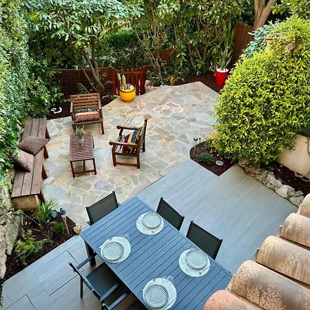 Villa La Corne Dor - Spacious 2-level With Air Conditioning, Terrace And Pool *