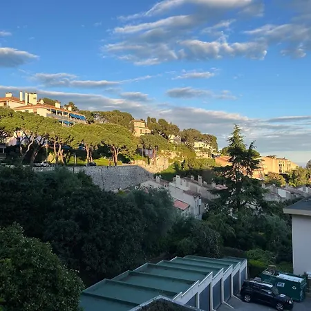 La Corne Dor - Spacious 2-level With Air Conditioning, Terrace And Pool Villefranche-sur-Mer